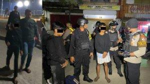 remaja-di-Kendari-Sulawesi-Tenggara-diamankan-polisi-bawa-busur-dan-senjata-tajam.jpg