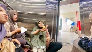 sekumpulan-perempuan-duduk-santai-sambil-mukbang-roti-di-dalam-lift-ditegur-netizen.jpg