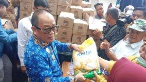 sidak-pasar-Pj-Bupati-Konawe-Harmin-Ramba.jpg
