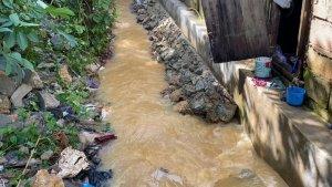 talud-yang-jebol-Kendari.jpg