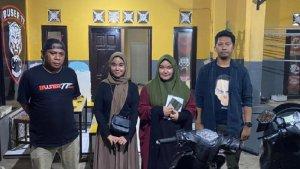 warga-korban-pencurian-motor-mengambil-kendaraan-hasil-pengungkapan-di-Polresta-Kendari.jpg