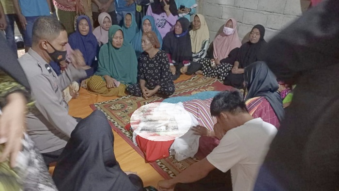 3-Warga-Wonggeduku-Konawe-Disambar-Petir-1-Orang-Meninggal-Dunia-2-Dilarikan-ke-Rumah-Sakit.jpg
