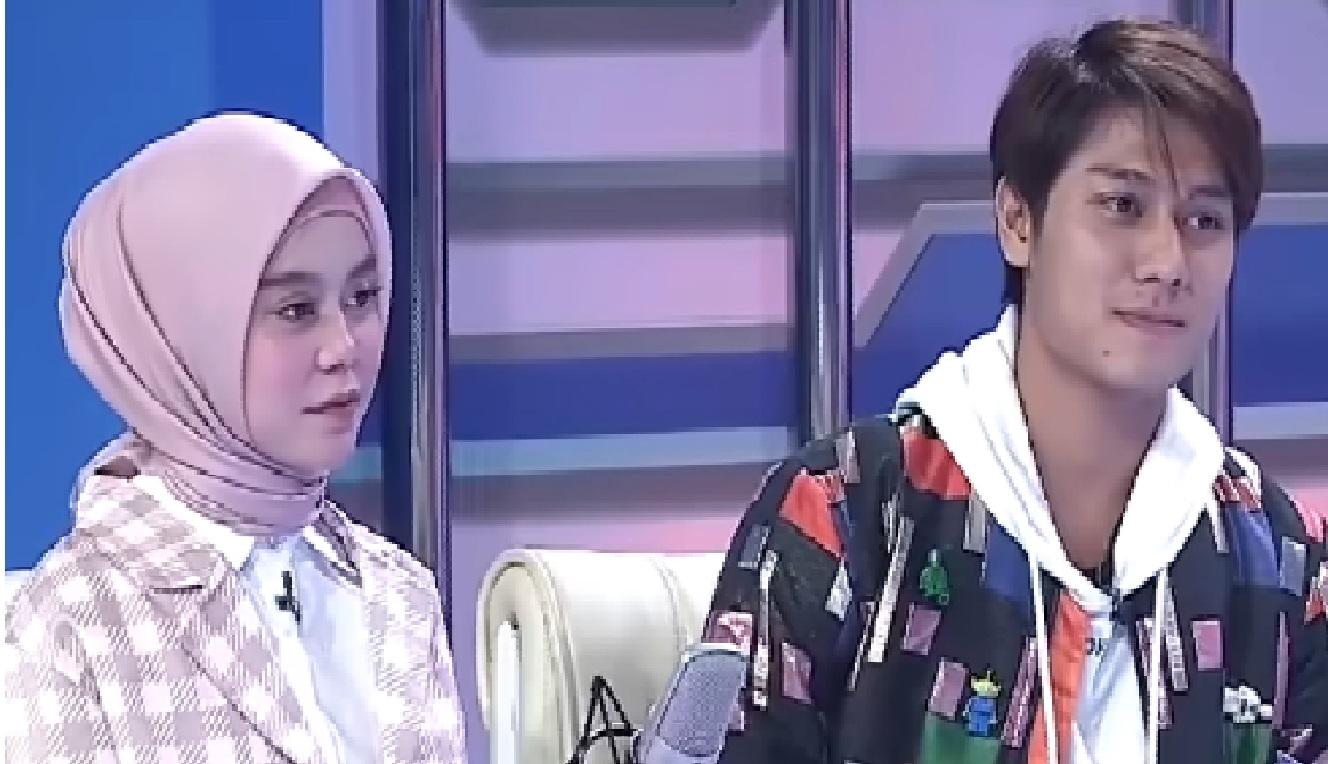Awal-kedekatan-Lesti-Kejora-dan-Rizky-Billar-di-panggung-Indosiar.jpg