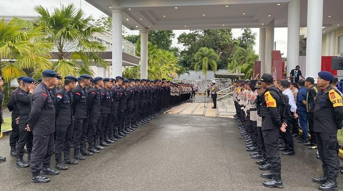 BREAKING-NEWS-335-Personel-Gabungan-Diterjunkan-Amankan-Debat-Publik-Kedua-Pilkada-Kendari-2024.jpg