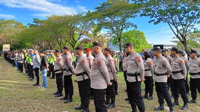BREAKING-NEWS-368-Personel-Gabungan-Amankan-Debat-Publik-Calon-Wali-Kota-dan-Wakil-Wali-Kota-Baubau.jpg