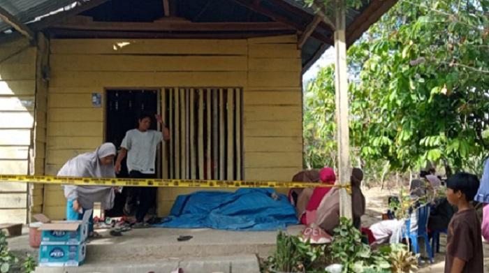 BREAKING-NEWS-Wanita-di-Lalembuu-Konawe-Selatan-Sulawesi-Tenggara-Ditemukan-Tewas-Bersimbah-Darah.jpg