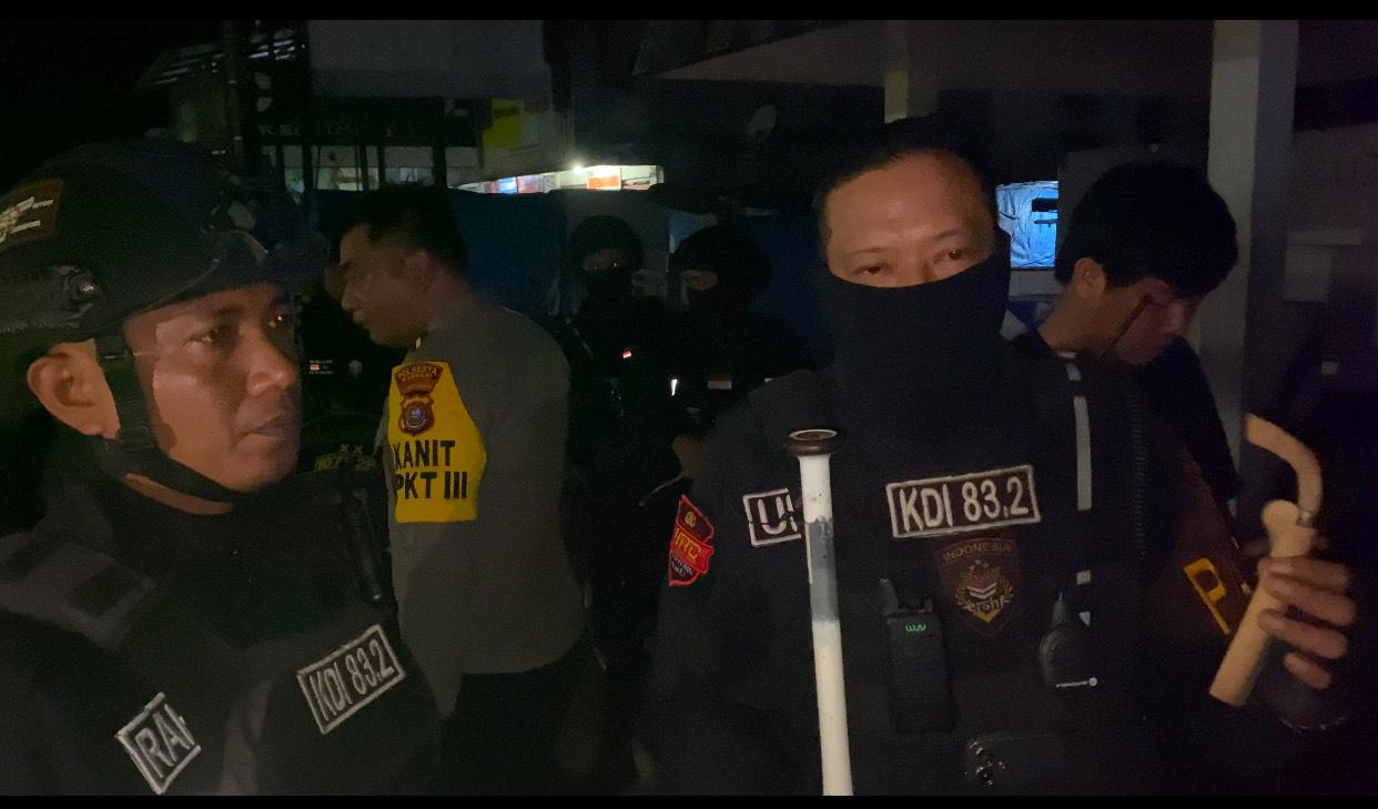 Bawa-badik-dan-tongkat-bisbol-pelajar-SMA-diamankan-aparat-Polresta-Kendari-Sulawesi-Tenggara.jpg