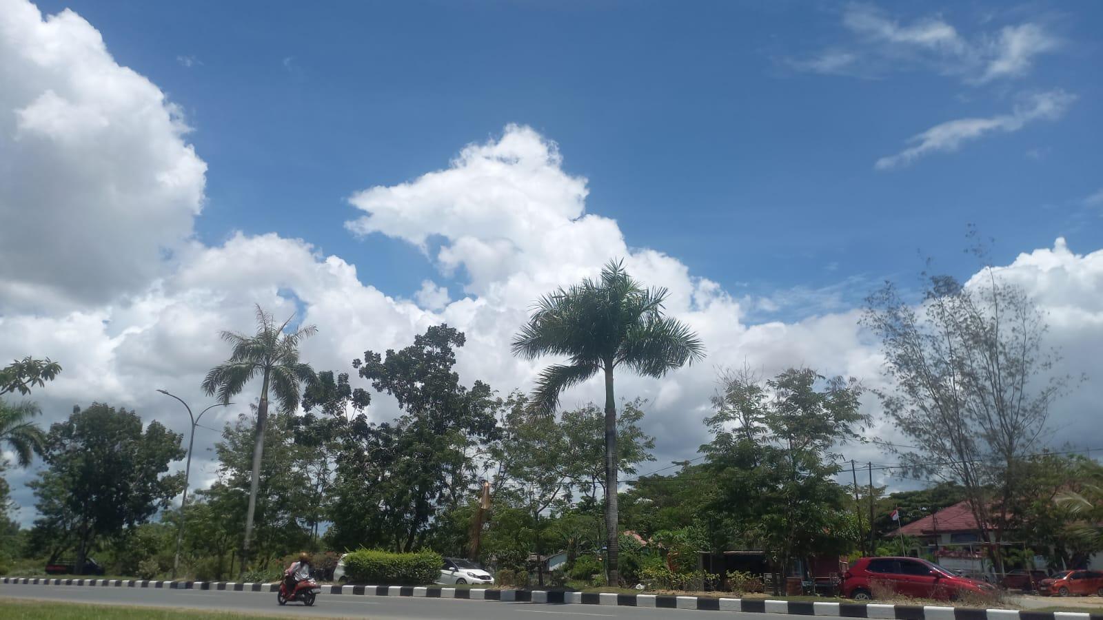 Cuaca-cerah-berawan-di-Kendari-Sulawesi-Tenggara-Rabu-1092025.jpg