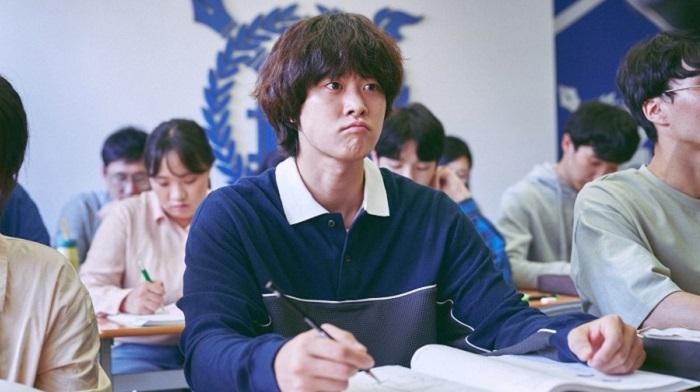 Daftar-Film-Korea-Dibintangi-Gong-Myung-Extreme-Job-Killing-Romance-Terbaru-Citizen-of-a-Kind.jpg