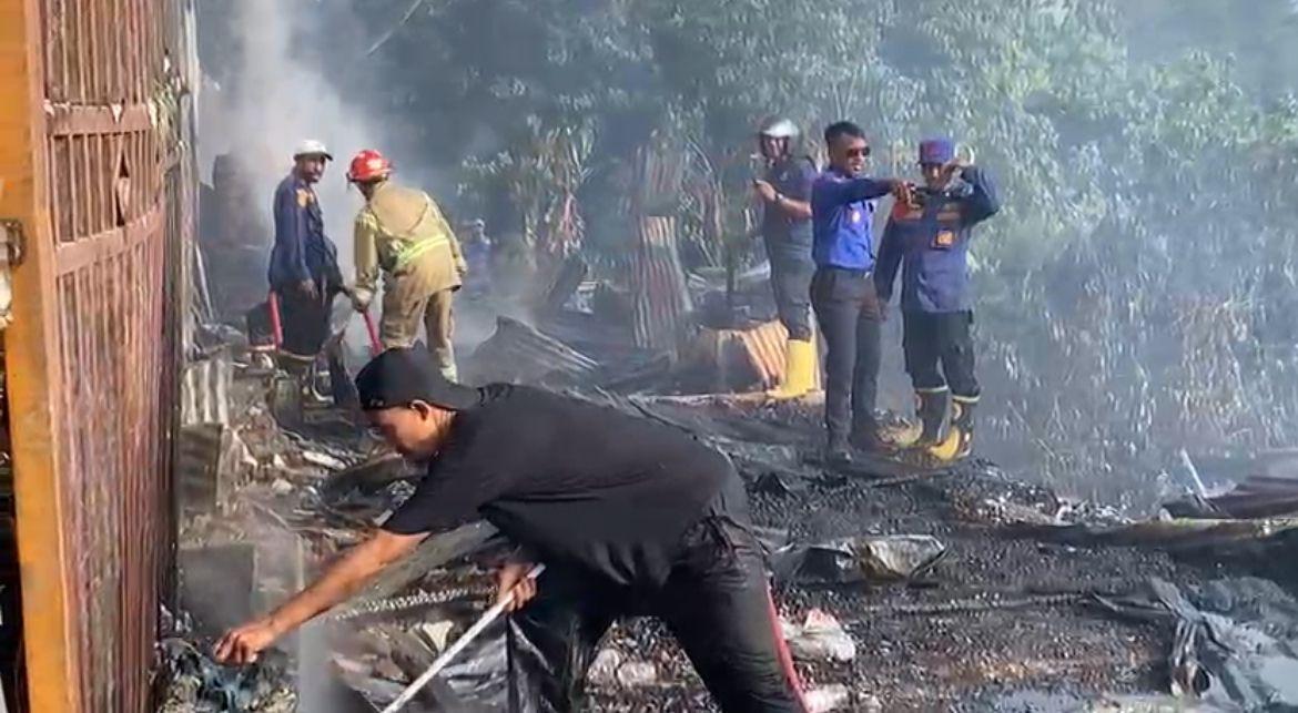 Daftar-Nama-Korban-Kebakaran-di-Jalan-Bunggasi-Anduonohu-Kendari-Hanguskan-18-Bangunan-4-Kendaraan.jpg
