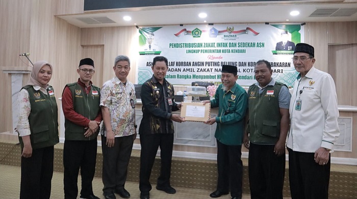 Dana Rp97,5 Juta ZIS ASN di Kendari Disalurkan ke Korban Angin Puting Beliung hingga Kebakaran