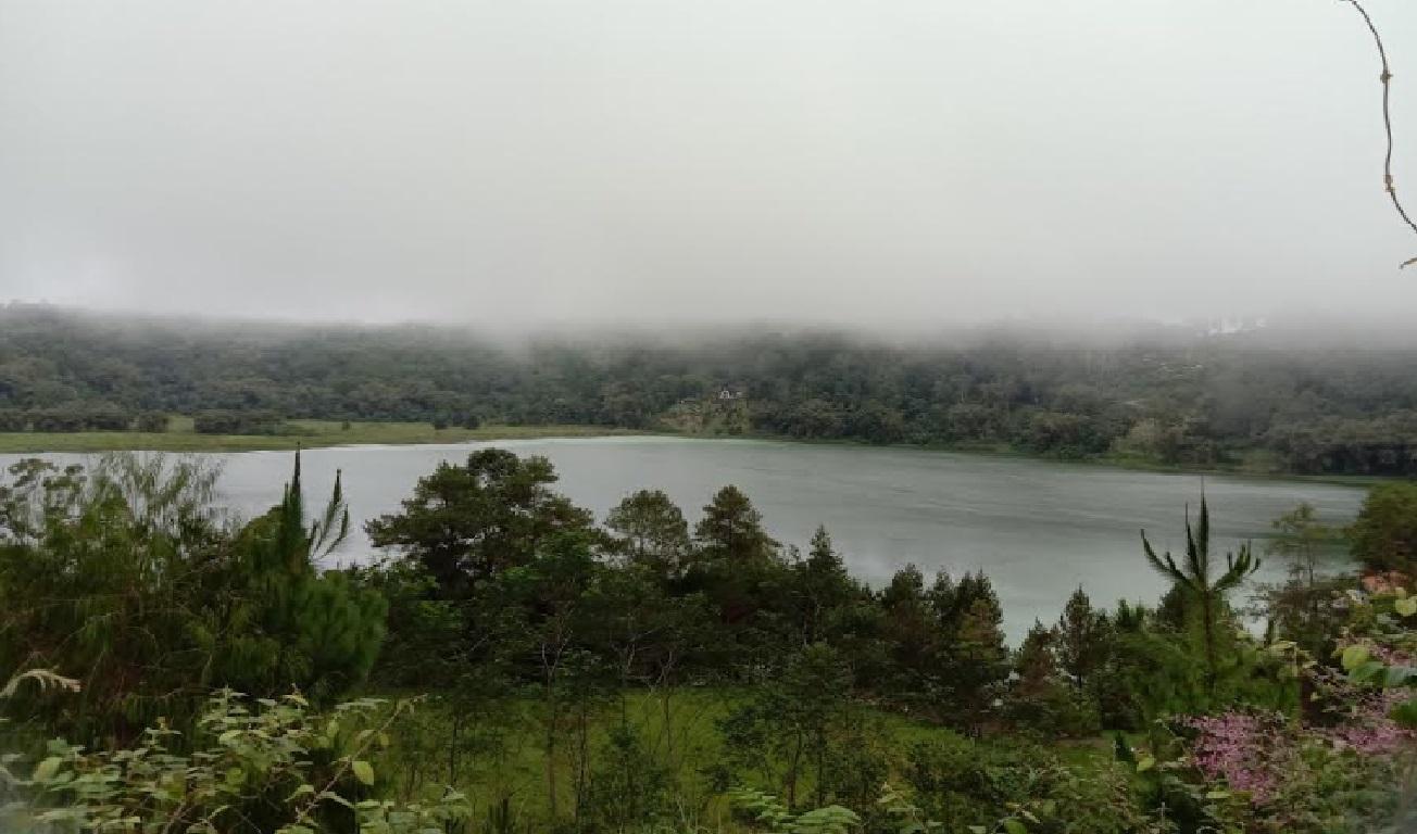 Pesona Danau Linow di Tomohon Sulawesi Utara, Tempat Wisata Unik Jadi Pilihan Saat Liburan ke Manado