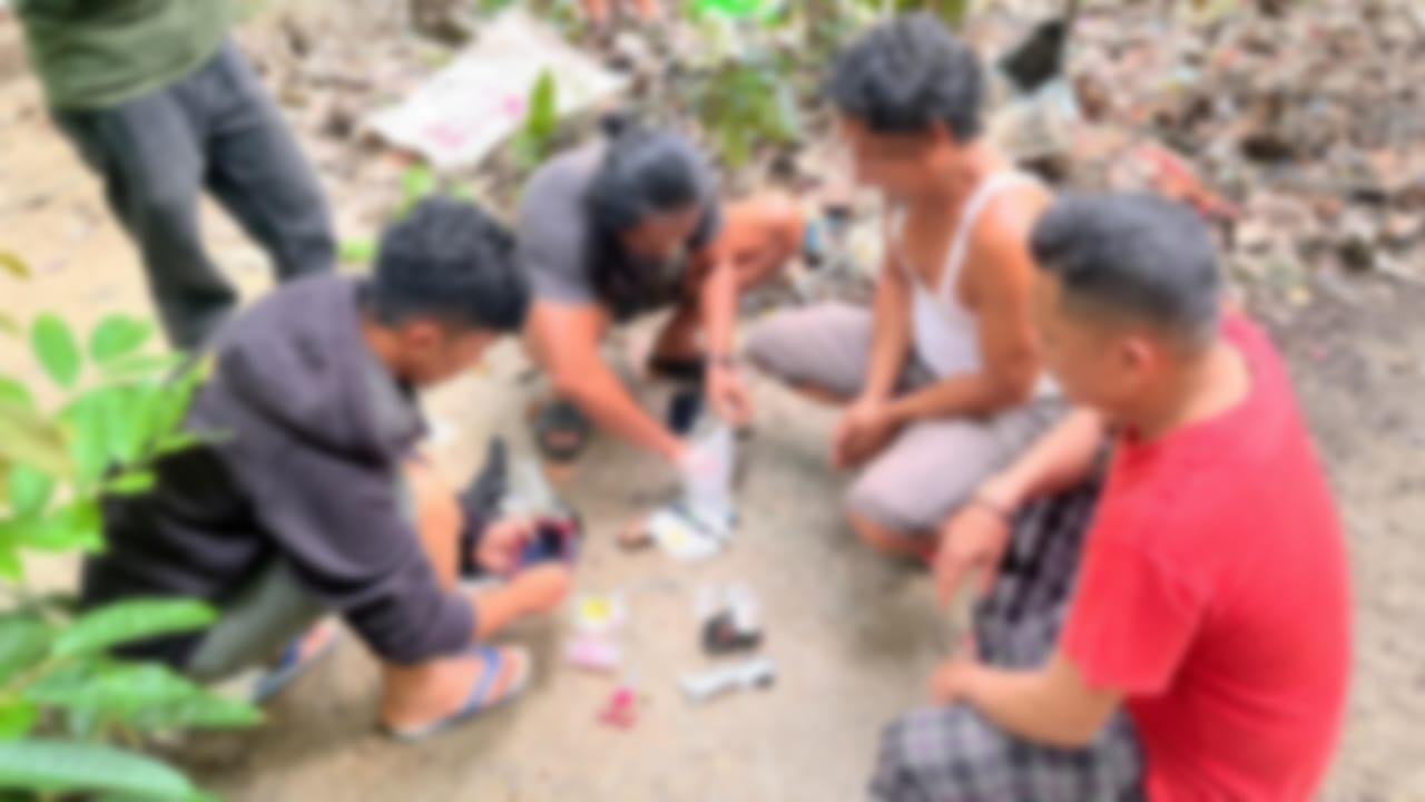 Detik-detik-tiga-pengedar-sabu-ditangkap-polisi-di-Kolaka-Utara-Sulawesi-Tenggara.jpg
