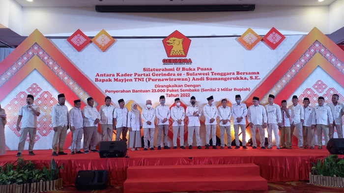 Gerindra Sultra Bagi Paket Sembako ke Pengurus Partai, Dirangkaikan Konsolidasi Jelang Pemilu 2024