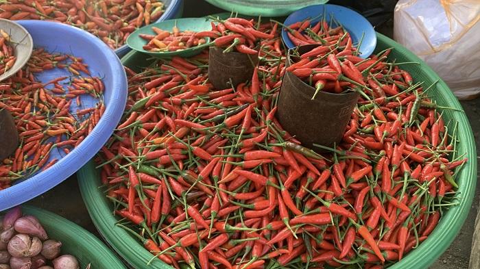Harga-Cabai-hingga-Bawang-di-Pasar-Karya-Nugraha-Baubau-Sulawesi-Tenggara.jpg