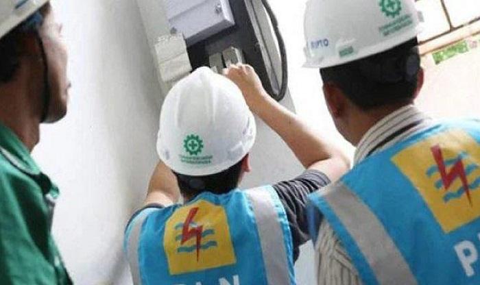 ILUSTRASI-pekerja-mitra-PLN.jpg