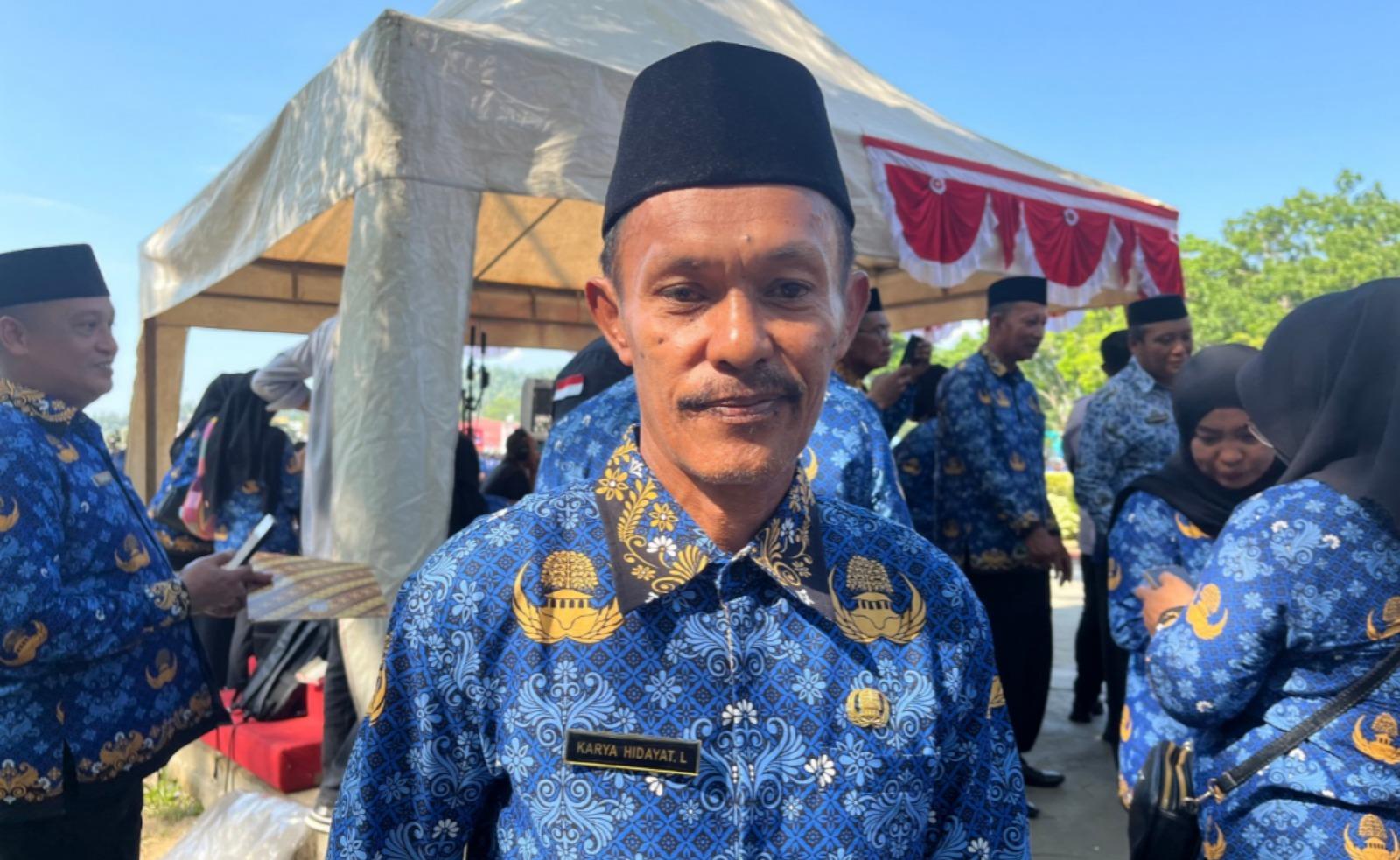 Karya-Hidayat-jadi-PPPK-Pemkab-Konawe-diusia-53-Tahun-Sudah-23-tahun-mengabdi-di-DLH.jpg