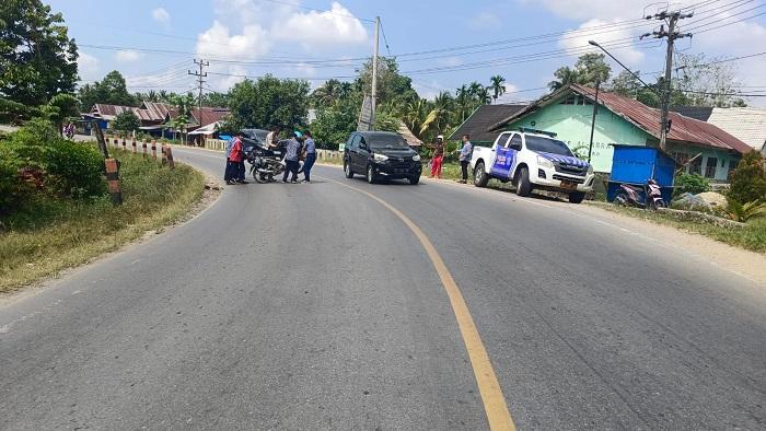 Kecelakaan Motor vs Mobil di Ameroro Konawe Sulawesi Tenggara, Pemotor Patah Pergelangan Tangan