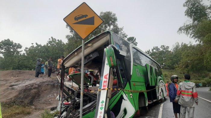 5 FAKTA Kecelakaan Maut Bus Pariwisata di Bukit Bego: 13 Orang Tewas Termasuk Sopir yang Panik