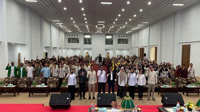 Kemenham-Sulawesi-Tenggara-Edukasi-600-Mahasiswa-di-Kendari-Dorong-Generasi-Muda-Sadar-HAM.jpg