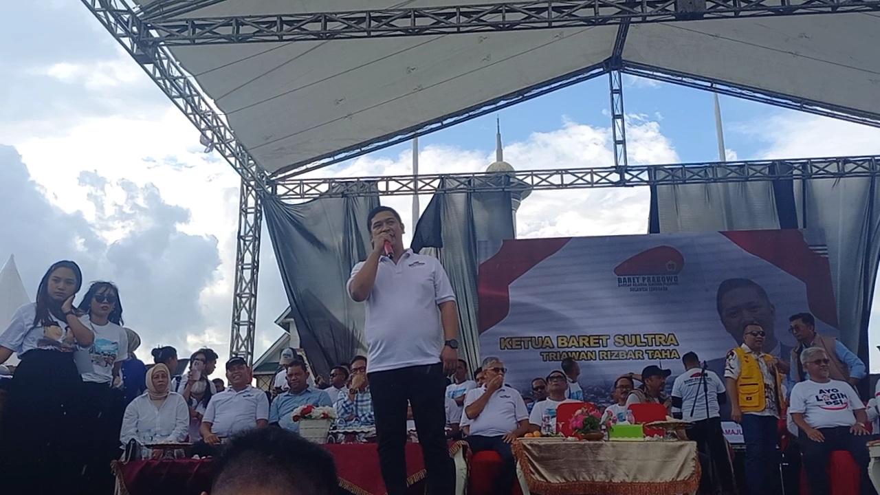 Momen Ketua Baret Sultra Salah Sebut Prabowo-Ganjar Saat Deklarasi Relawan di Kendari