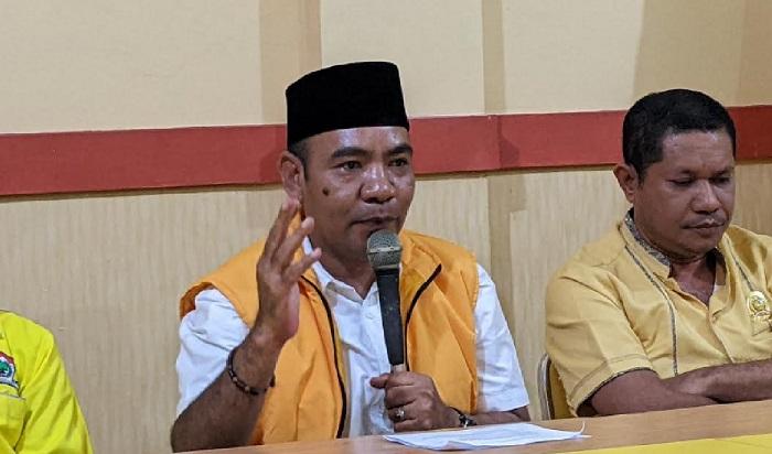 Ketua-DPD-Partai-Golkar-Kota-Baubau-Zahari.jpg