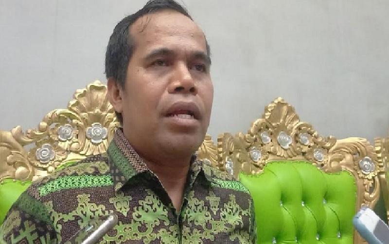 Komisioner-KPU-Kendari-Arwah-1792024.jpg