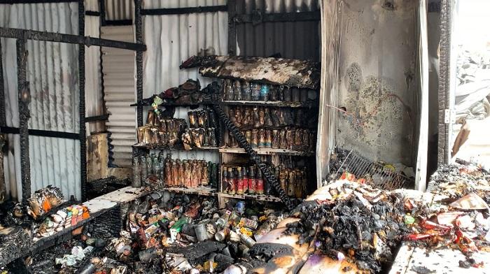 Kondisi Kios Usai Terbakar di Batupoaro Baubau Sulawesi Tenggara, Barang Jualan Hangus