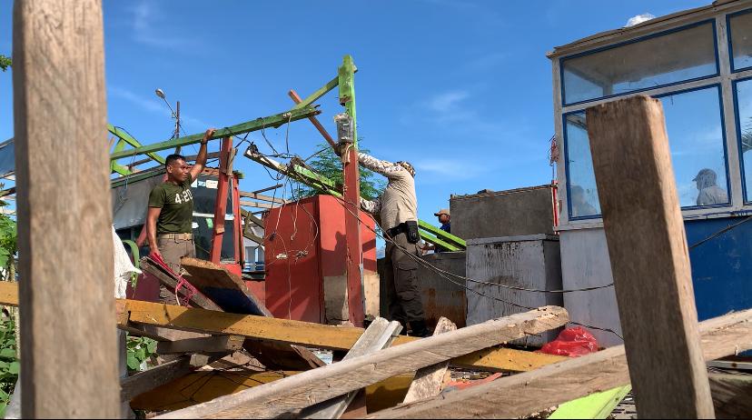 20-an Lapak Dagangan di Pantai Kamali Baubau Sulawesi Tenggara Dibongkar Satpol PP, Bakal Relokasi