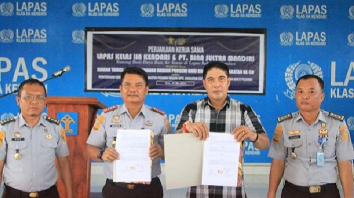 Lapas-Kendari-Kerja-Sama-PT-Bina-Sultra-Mandiri-Ajari-Warga-Binaan-Cara-Budidaya-Ikan-Air-Tawar.jpg