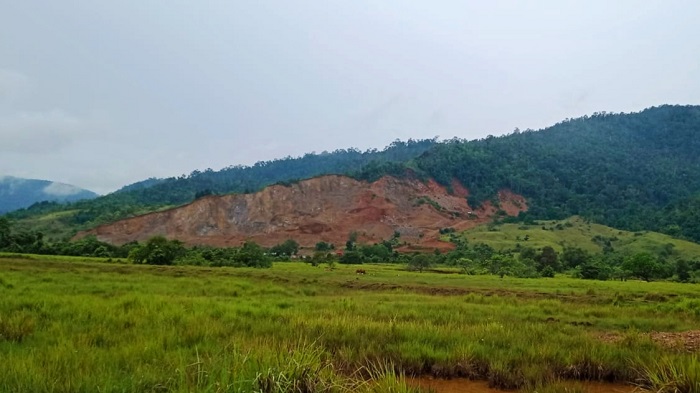Warga 2 Desa di Onembute Konawe Protes Suara Keras Ledakan di Gunung Kouhu, Sejumlah Rumah Retak