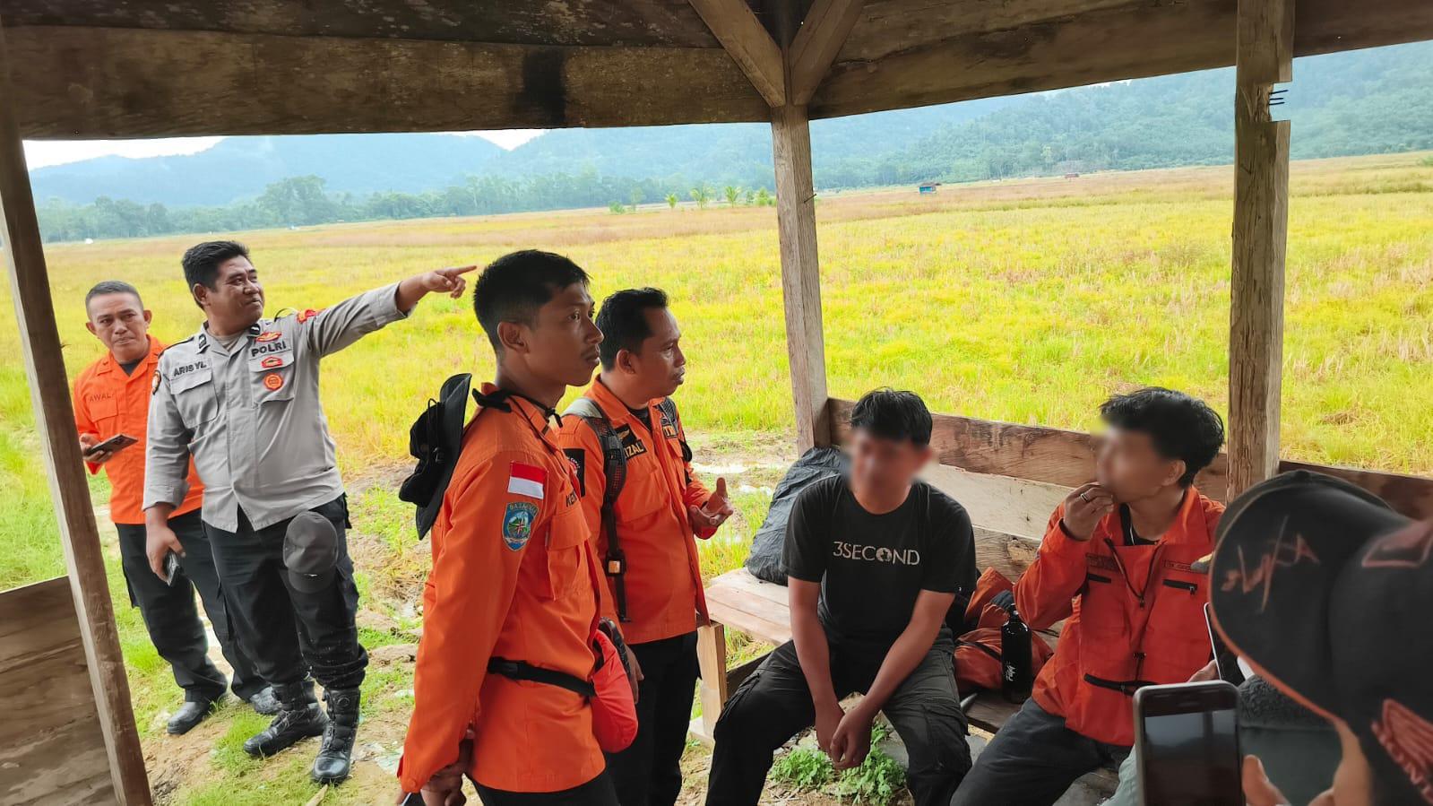 Sempat Hilang di Hutan Meluhu Konawe, 2 Mahasiswa Geologi UHO Kendari Ditemukan Selamat di Sawah