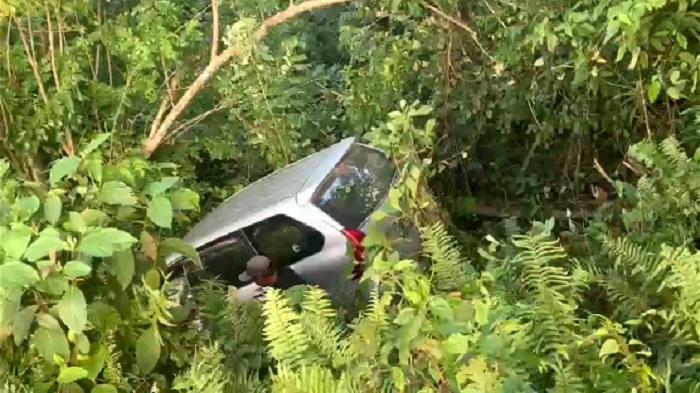 Mobil Dikemudikan Wartawan Kecelakaan Tunggal hingga Jatuh ke Jurang di Buton, Diduga Hilang Kendali
