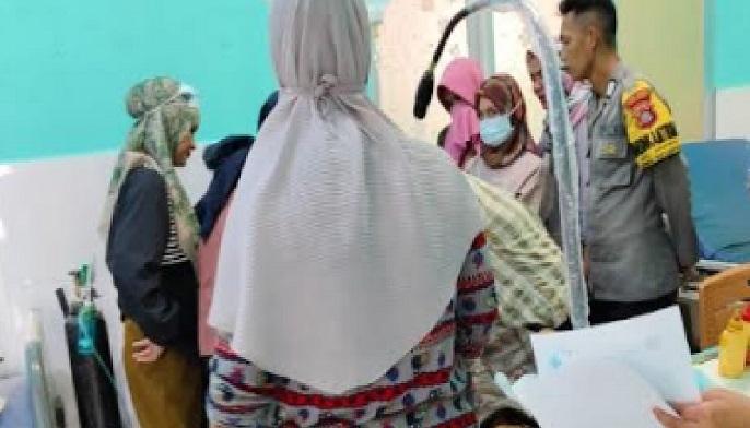 Mobil-rombongan-pengantin-di-Kabupaten-Kolaka-kecelakaan.jpg