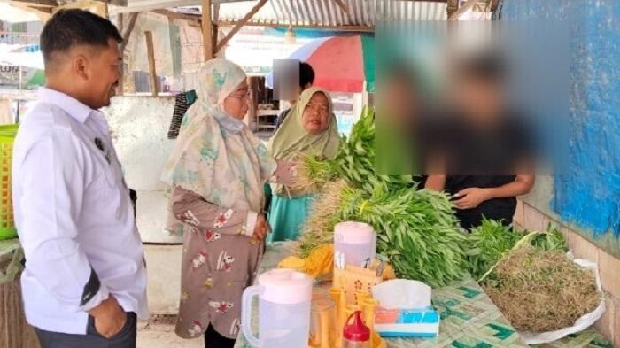 Momen Anak Binaan LPKA Kendari Jual Hasil Panen ke Pasar Ranomeeto Konawe Selatan Sulawesi Tenggara