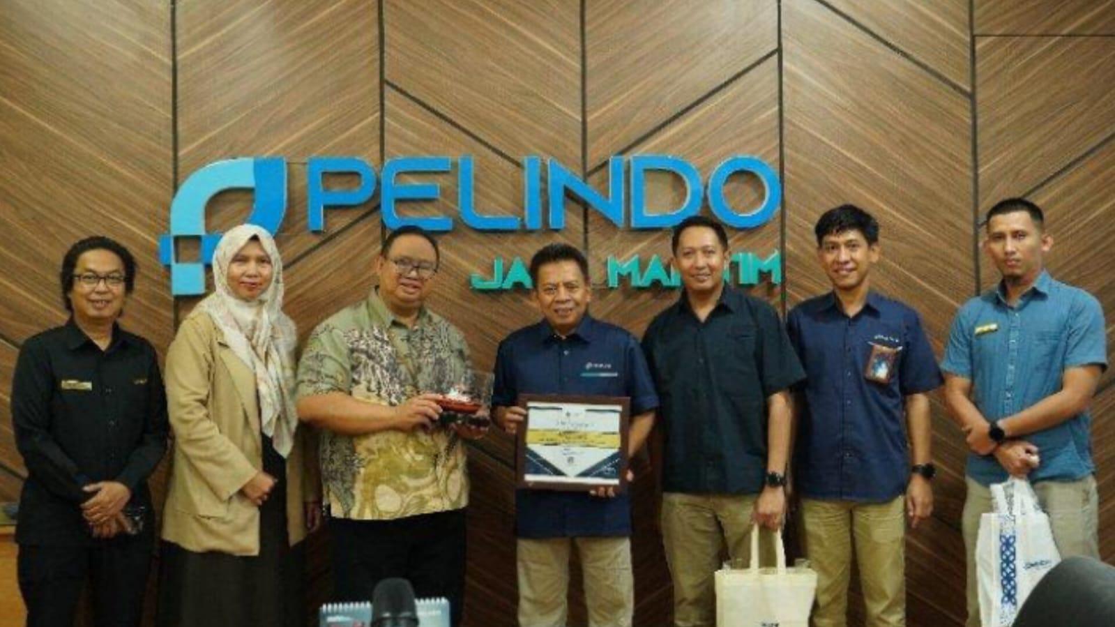 PT-Pelindo-Jasa-Maritim-menerima-penghargaan-dari-Kantor-Pelayanan-Pajak-dan-DJP.jpg