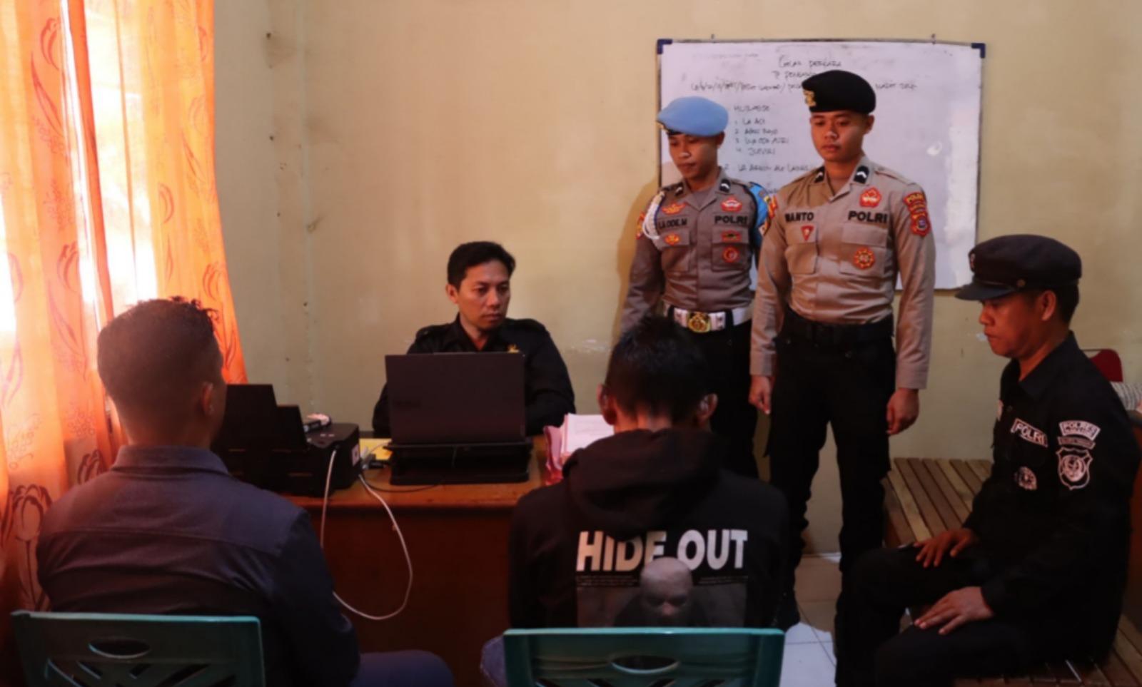 Pelaku-penikaman-ditangkap-polisi-di-Kaledupa-Selatan-Wakatobi-Sulawesi-Tenggara.jpg