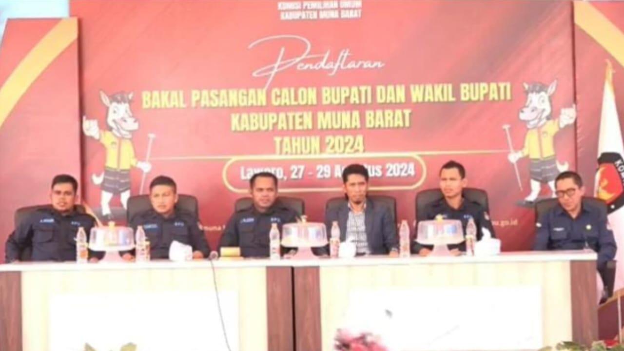 Pendaftaran-bakal-pasangan-calon-Bupati-dan-Wakil-Bupati-Muna-Barat-di-Kantor-KPU-Muna-Barat.jpg