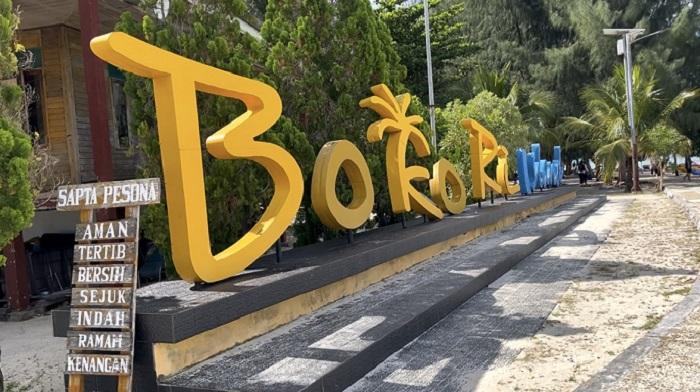 Pendapatan Pemprov Sulawesi Tenggara Capai Rp52 Juta dari Wisata Pulau Bokori Selama Libur Lebaran