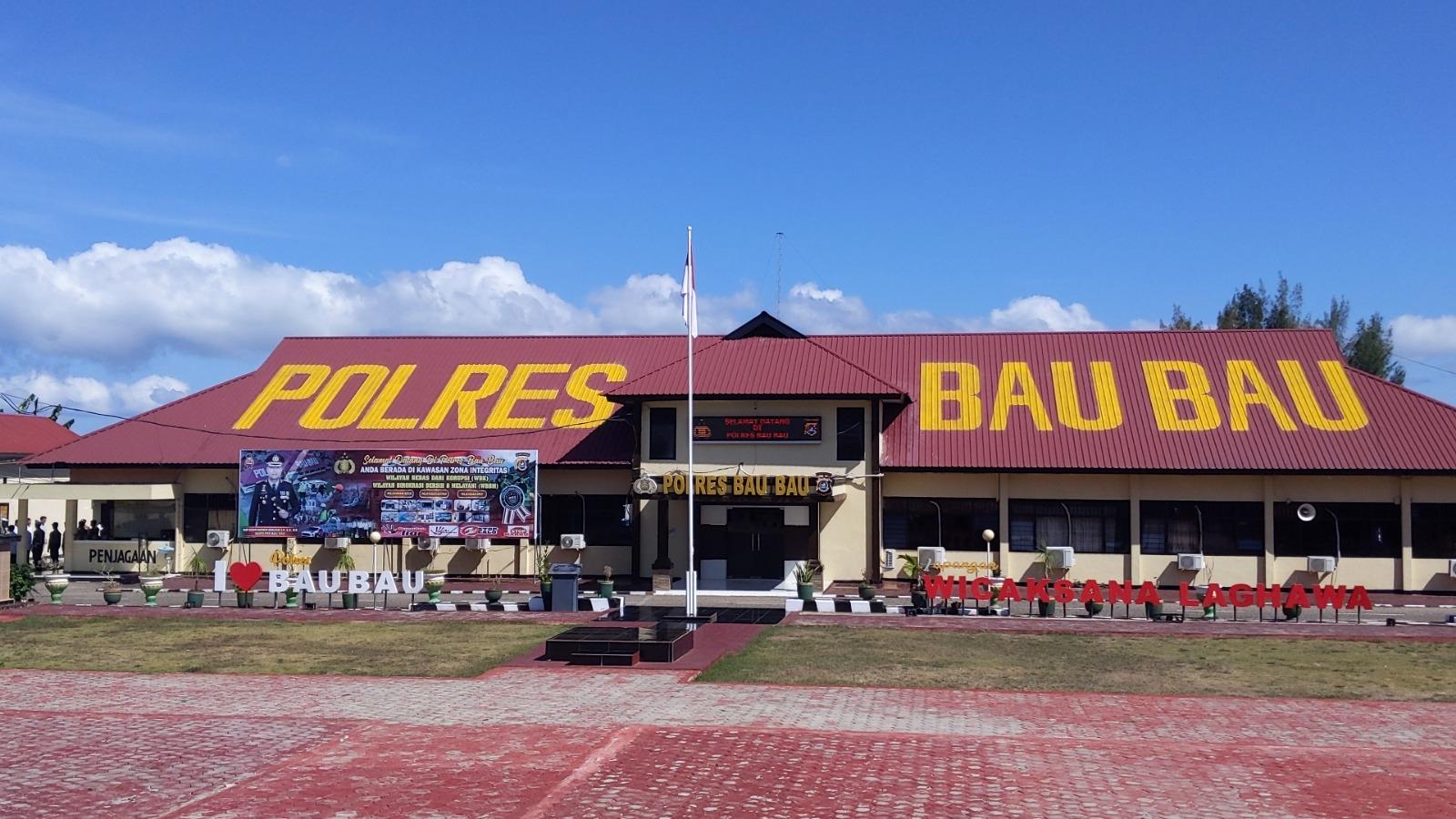Polres-Baubau-siapkan-166-personel-amankan-pencabutan-nomor-urut-di-KPU-Kota-Baubau.jpg
