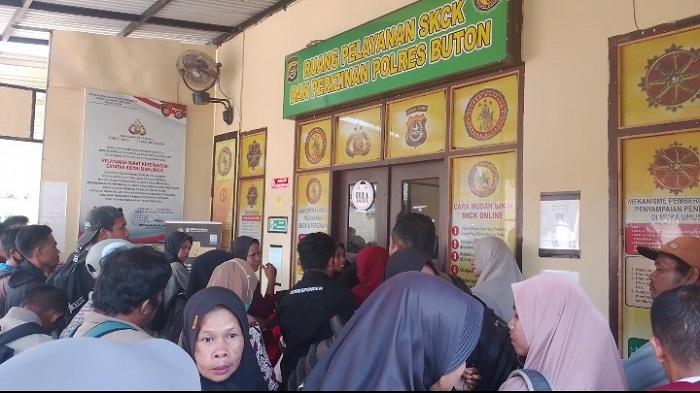 Polres Buton Tetap Buka Layanan di Akhir Pekan Usai Dipadati Masyarakat Urus SKCK