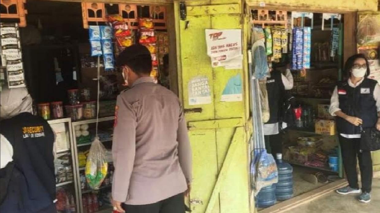 Polsek-Bondoala-operasi-produk-kedalaluarsa-di-kawasan-industri-Morosi.jpg