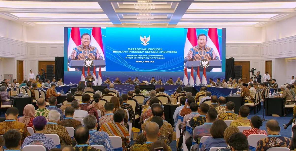 Presiden-Indonesia-Prabowo-Subianto-dalam-acara-Sarasehan-Ekonomi-di-Menara-Mandiri-Jakarta.jpg