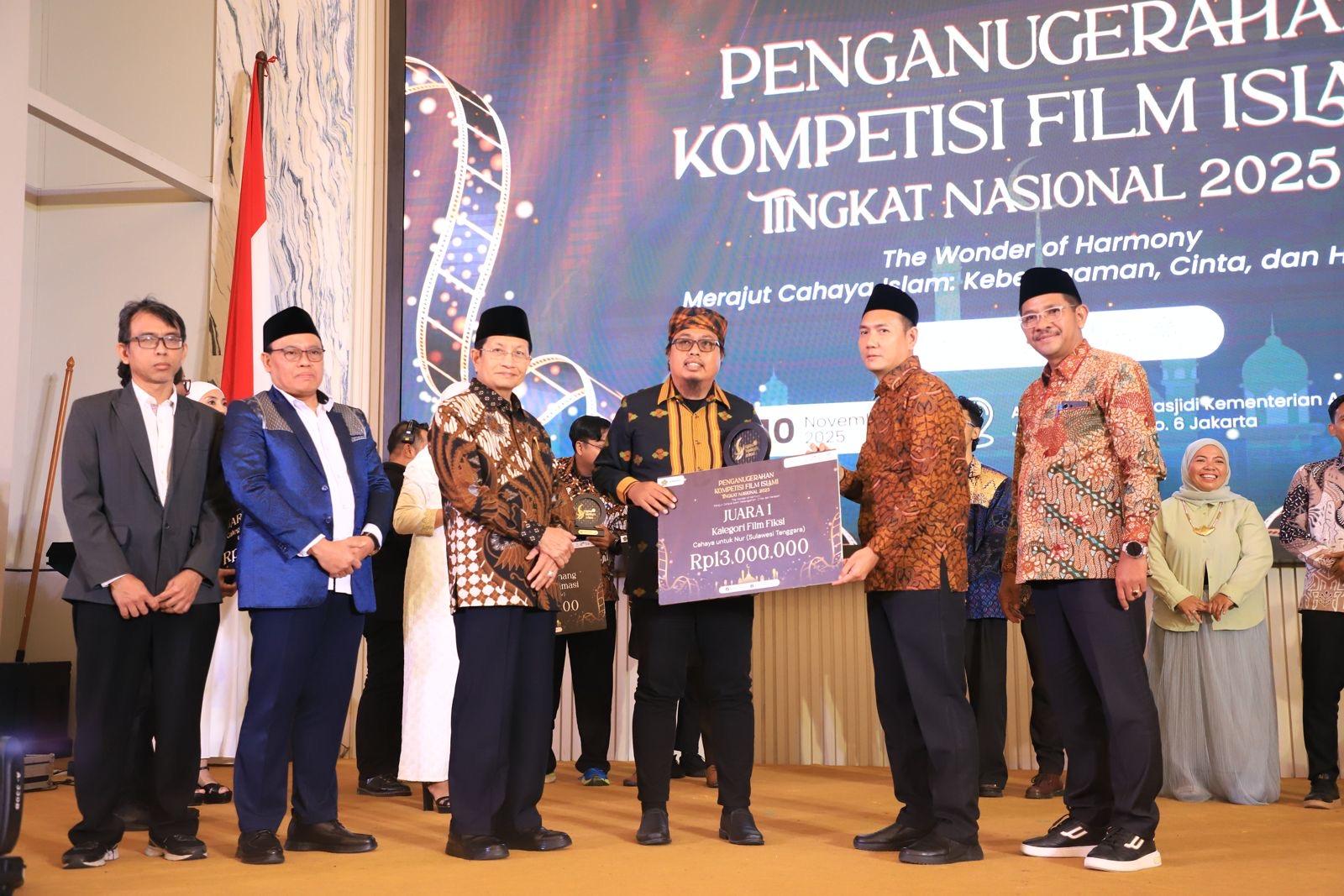 Sutradara-Asal-Baubau-Sabet-2-penghargaan-Film-Terbaik-di-Kompetisi-KFI-2025-Tingkat-Nasional.jpg