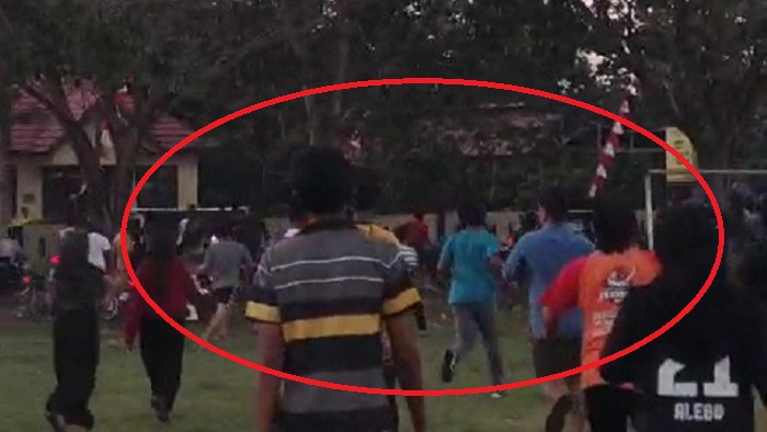 Tak-Hanya-Suporter-Pemain-Ikut-Rusuh-Gegara-Tak-Terima-Kekalahan-Tanding-Bola-di-Konawe-Selatan.jpg