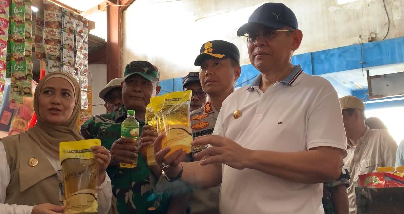 Wali-Kota-Baubau-Sidak-Gerai-Beras-dan-Pasar-Wameo-Baubau-Sulawesi-Tenggara.jpg