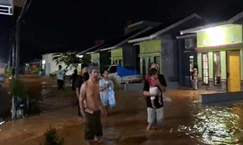 banjir-di-perum-Puri-Taman-Kendari-lagi.jpg