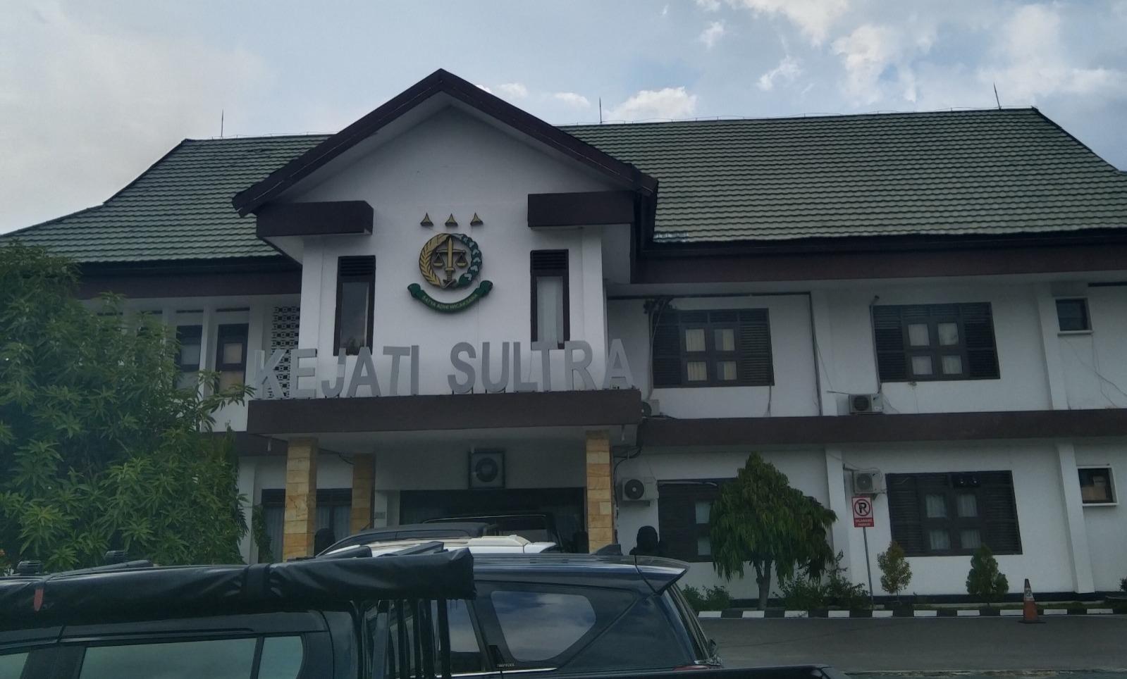Burhanuddin Jadi Saksi, Penuhi Panggilan Kejati Sultra Dugaan Korupsi Pembangunan Jembatan Butur