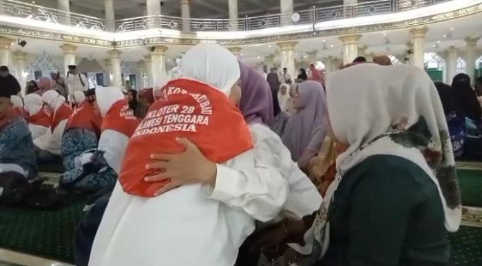 Dzikir dan Doa Dibaca saat Pelepasan Jemaah Haji, Berikut Amalan Sebelum Keberangkatan
