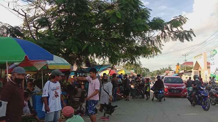 kondisi-pasar-anduonohu-jelang-idul-adha-2021.jpg
